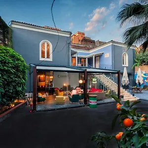 The Yard Albergue